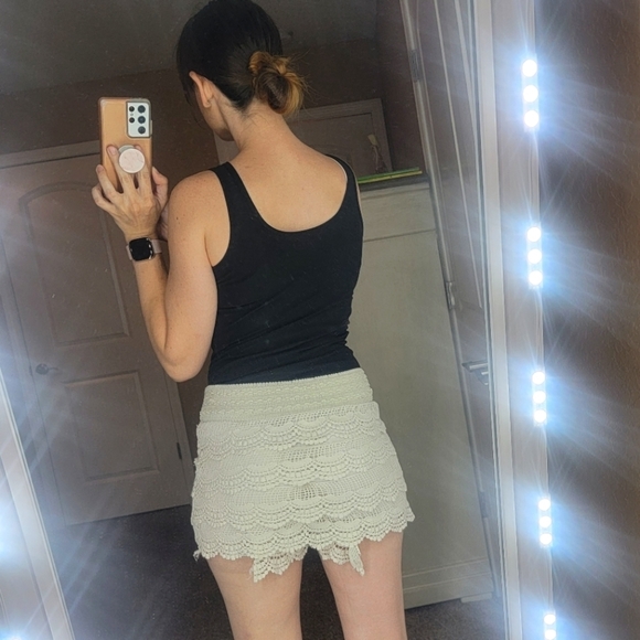 M u.s.a Shorts - Picture 3 of 3